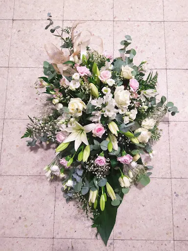 Kwiatowa Przystań Kwiaciarnia C.H. MAX